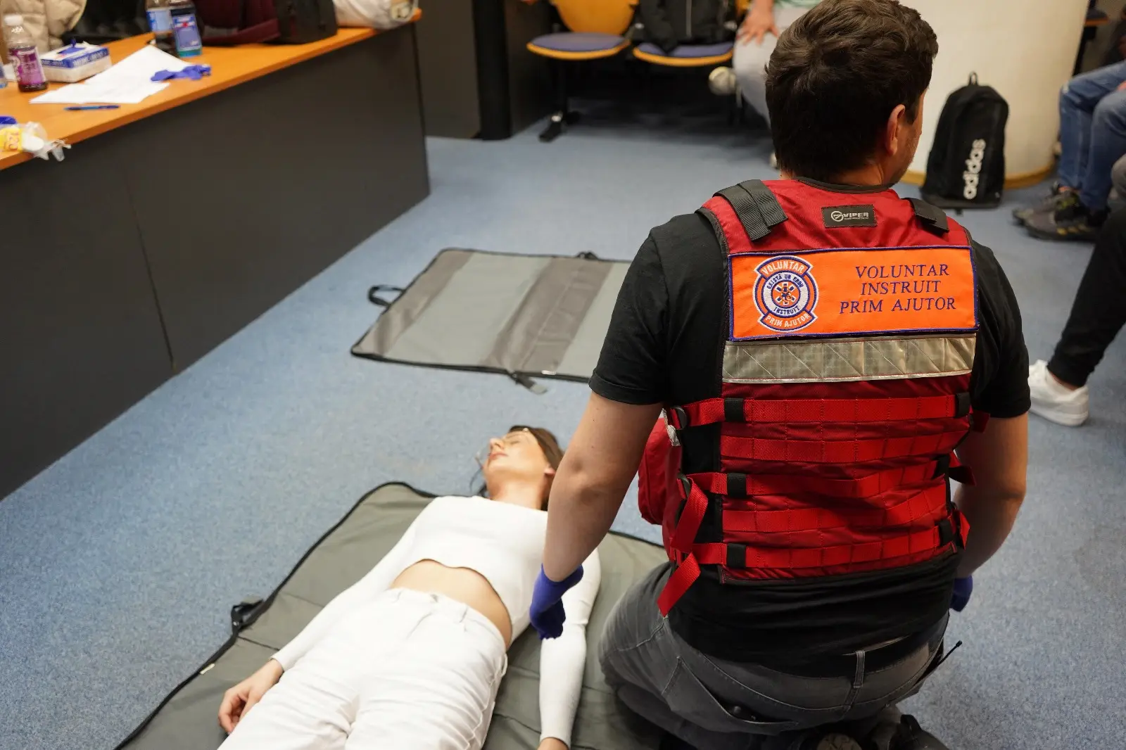 Există un erou în fiecare din voi